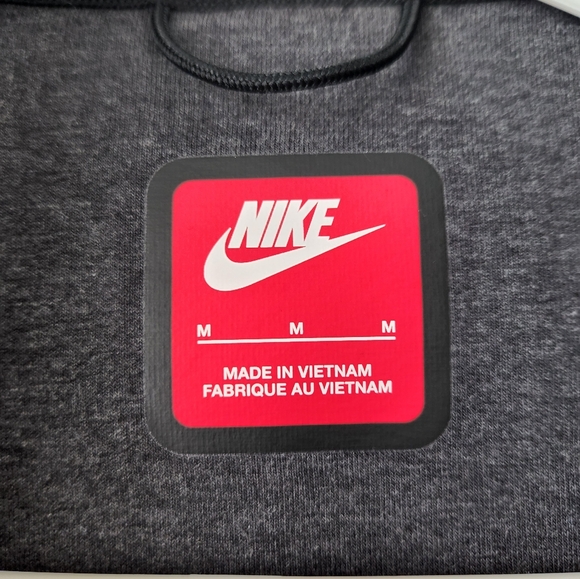 Nike Tech Fleece Vest Utility Water Repellent Zip Pockets  Size M   FD0755-010 - Picture 8 of 10